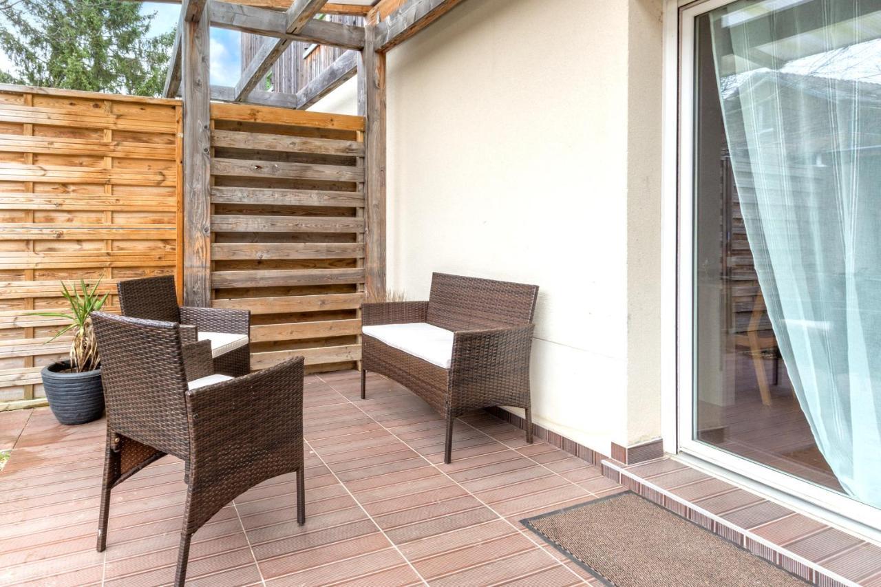 Le Duplex Chessy - 15Min From Disneyland - 2 Private Parkings - Garden - Kingsize & Queensize Bed - Supermarket Behind The House Экстерьер фото