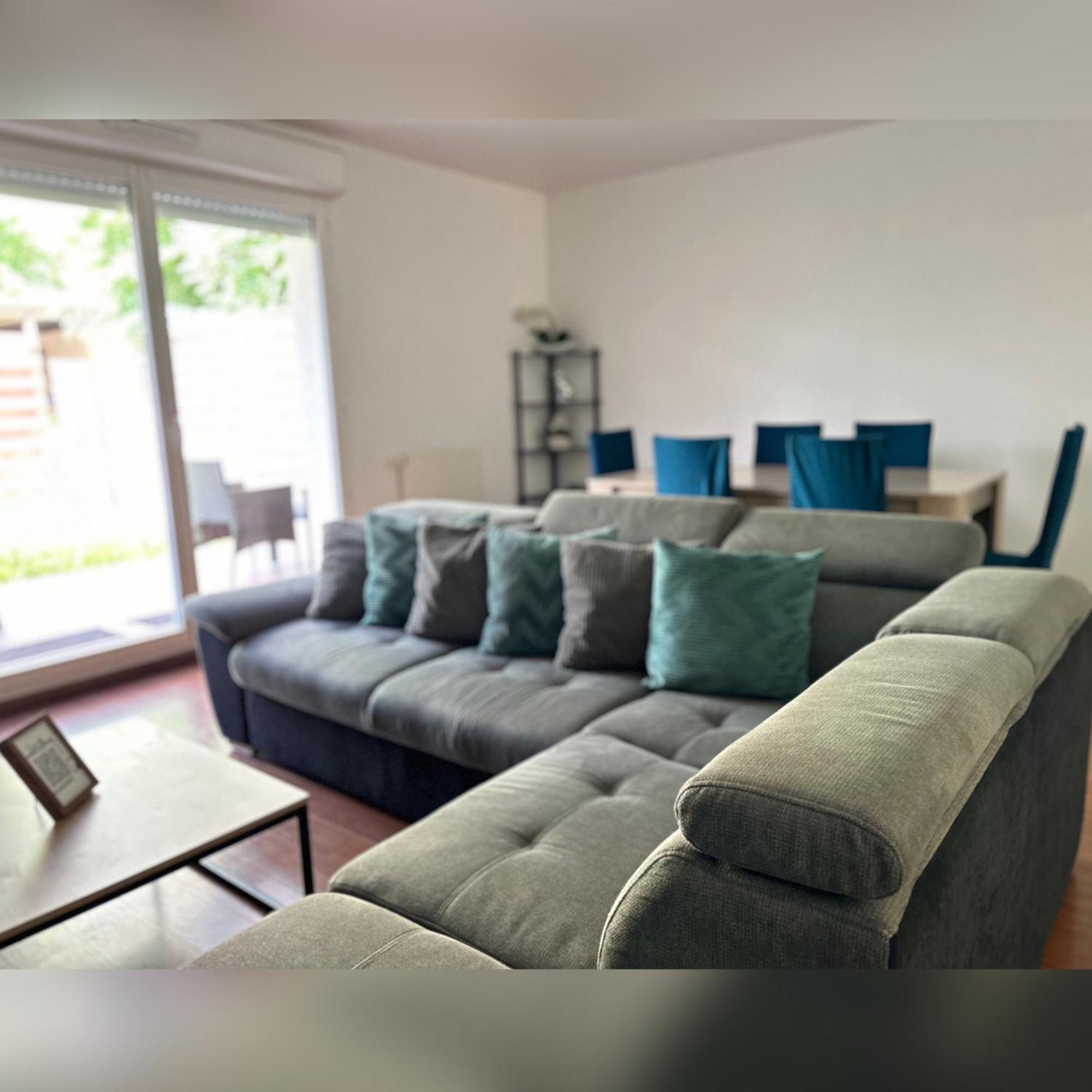 Le Duplex Chessy - 15Min From Disneyland - 2 Private Parkings - Garden - Kingsize & Queensize Bed - Supermarket Behind The House Экстерьер фото